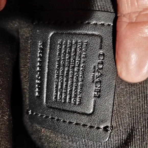 Coach Black Pebbled Leather Camera Bag - Picture 7 of 7